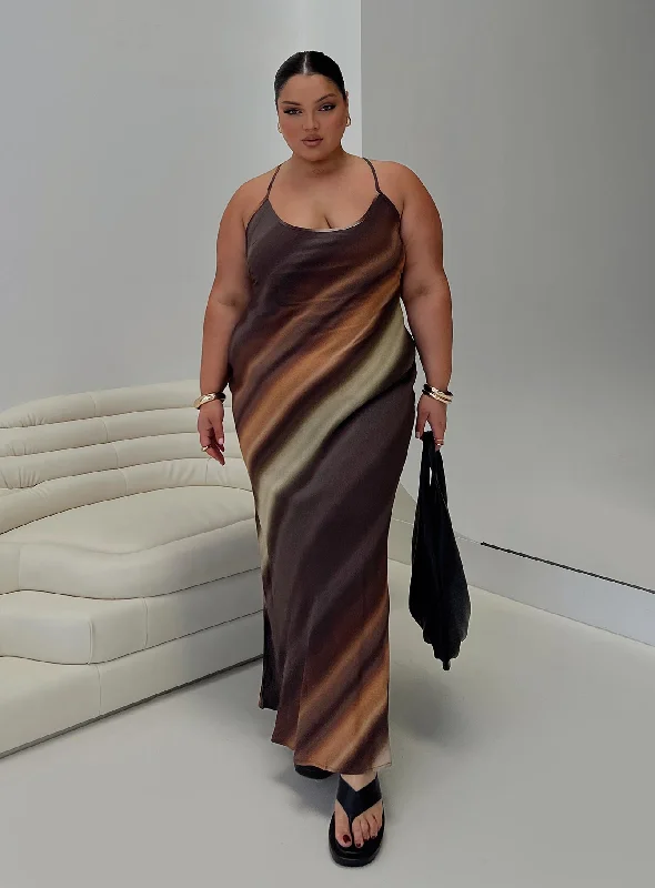 Otillie Maxi Dress Brown Multi Curve