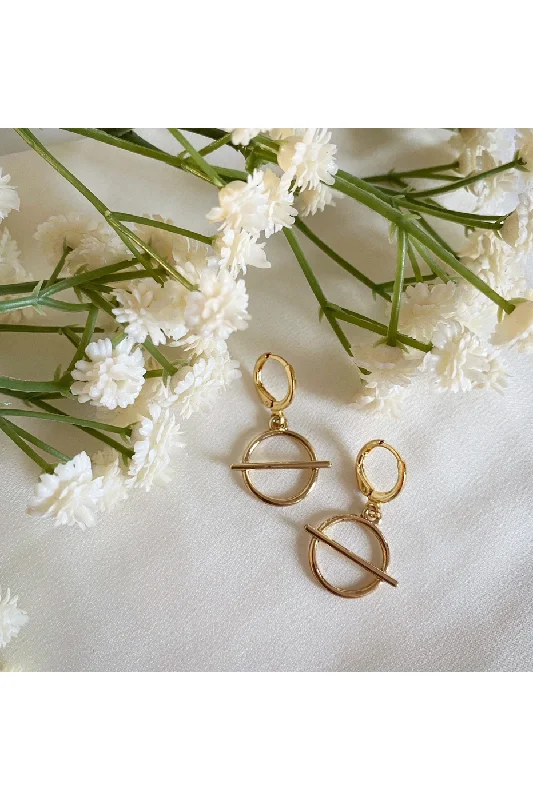 Wisteria London Cora Mini Gold Circle Huggie Hoop Earrings